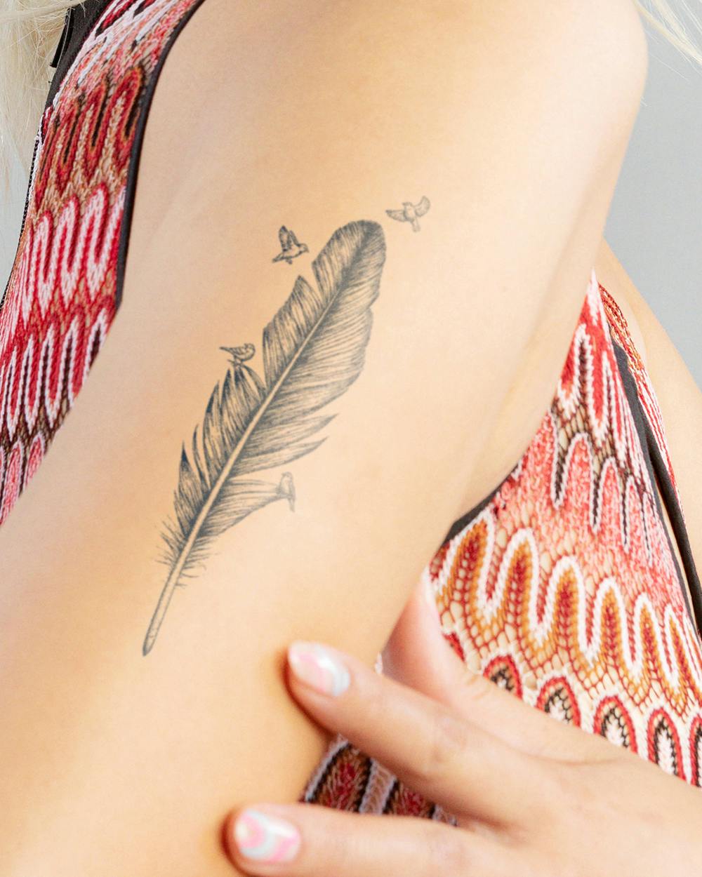 Tracing Pen Semi-Permanent Tattoo. Lasts 1-2 weeks. Painless and