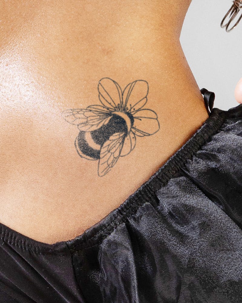  Honey Bee with Heart on Back Temporary Tattoo Water